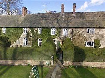 Newburgh House Bed and breakfast