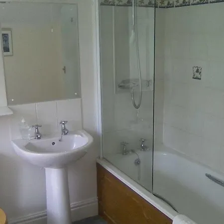 Newburgh House Bed and breakfast