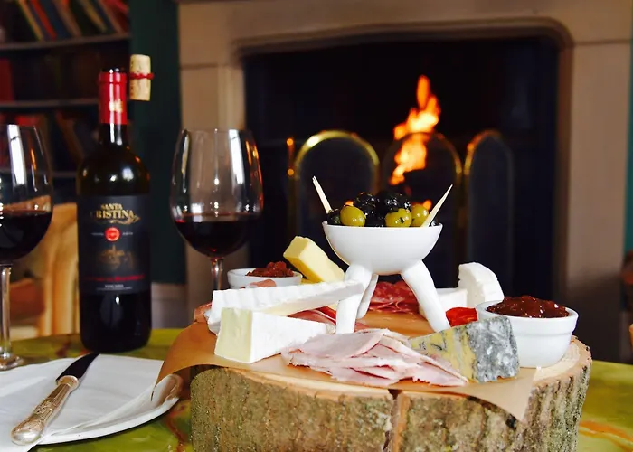 Newburgh House Nocleg ze śniadaniem 3*