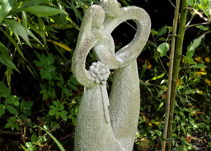 Newburgh House Nocleg ze śniadaniem 3*