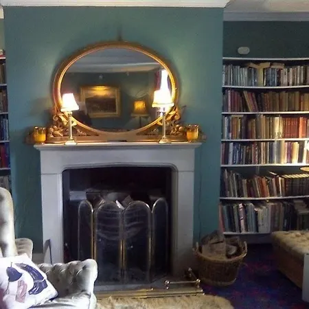 Newburgh House فندق مبيت وإفطار
